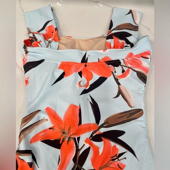 Like New Albion Bathing Suit - Size Small - Picture 3 of 8